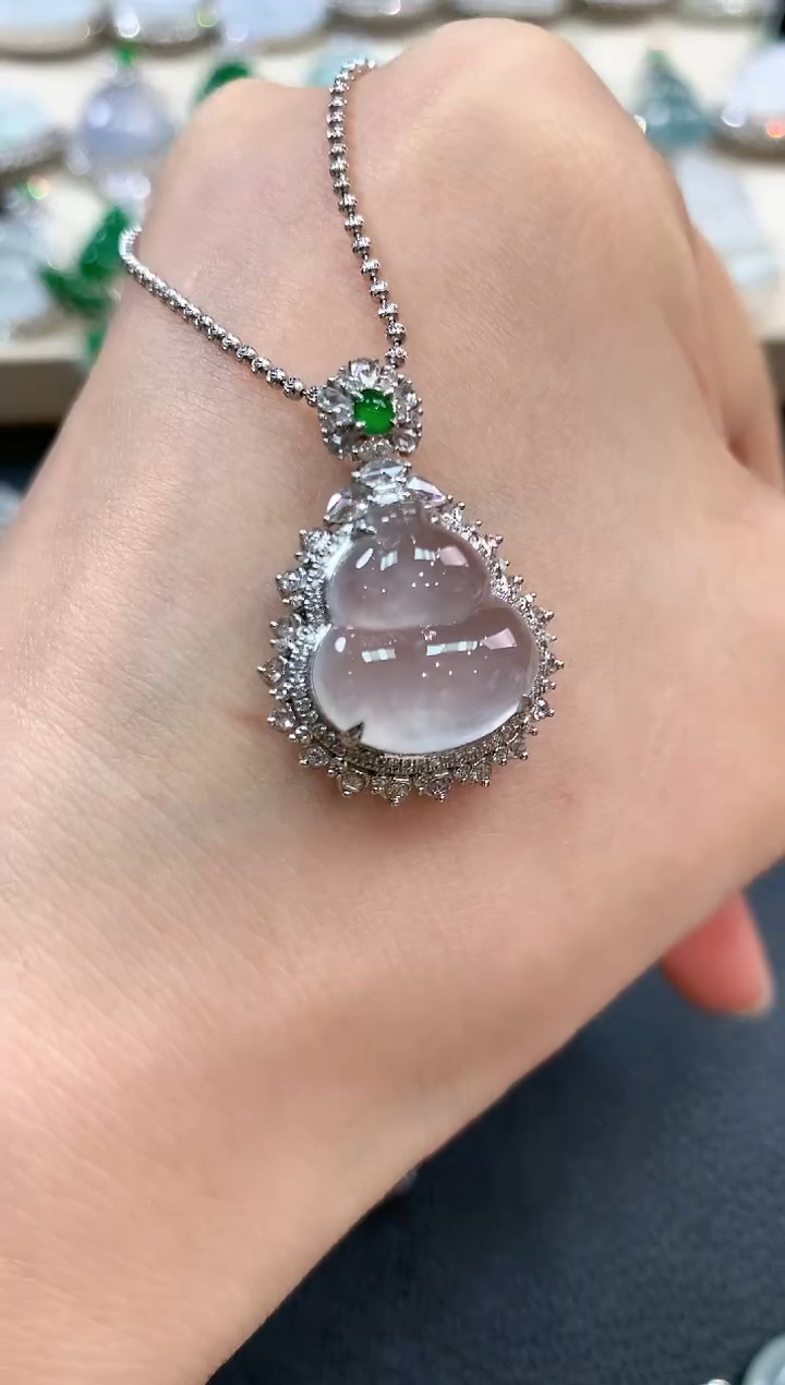 【闪购商品】翡翠吊坠(不含链)18K金镶嵌n47