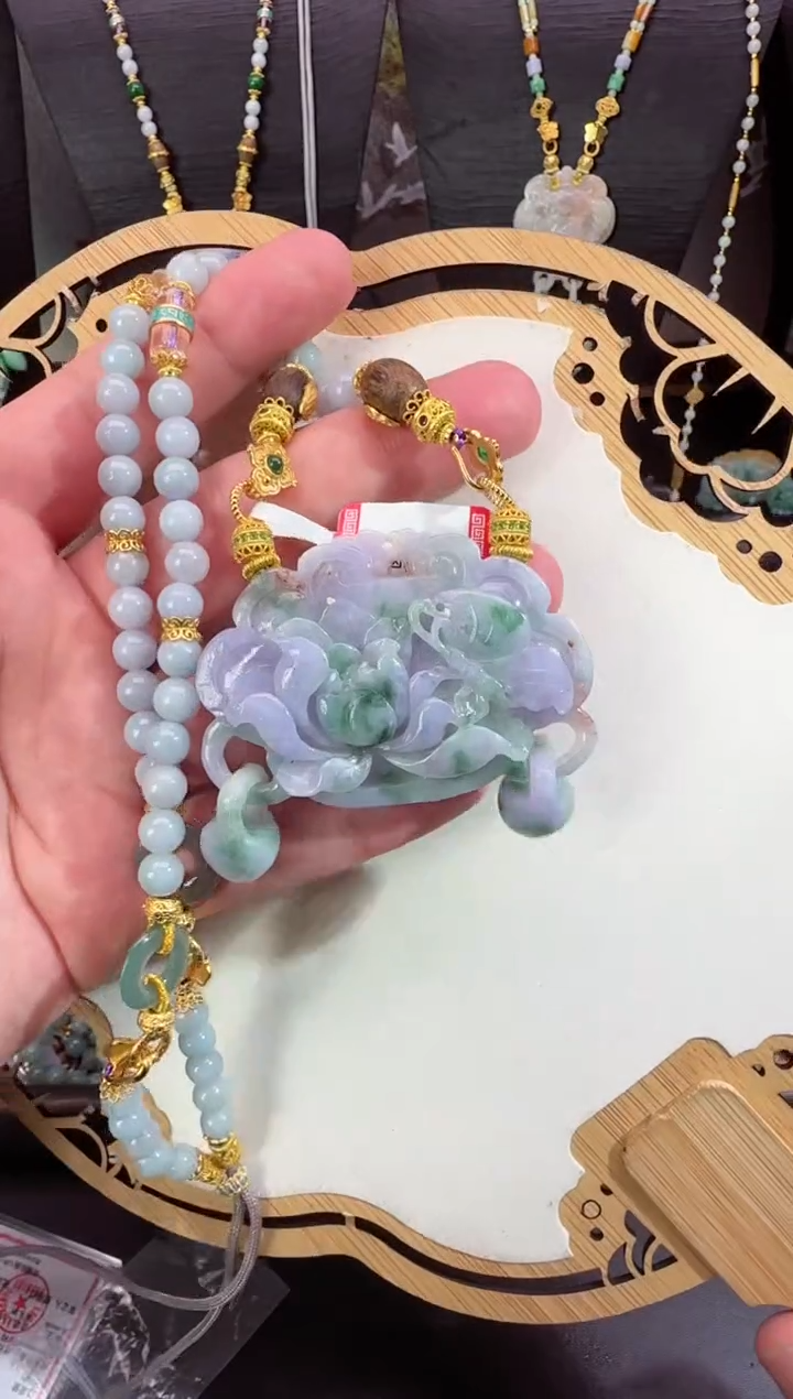 【闪购商品】翡翠颈饰未镶嵌拍照