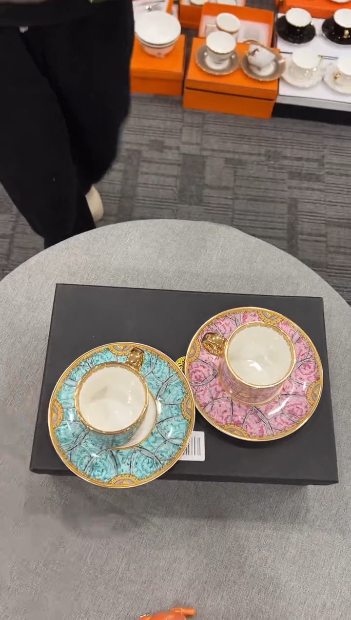 【闪购商品】杯H615--------------