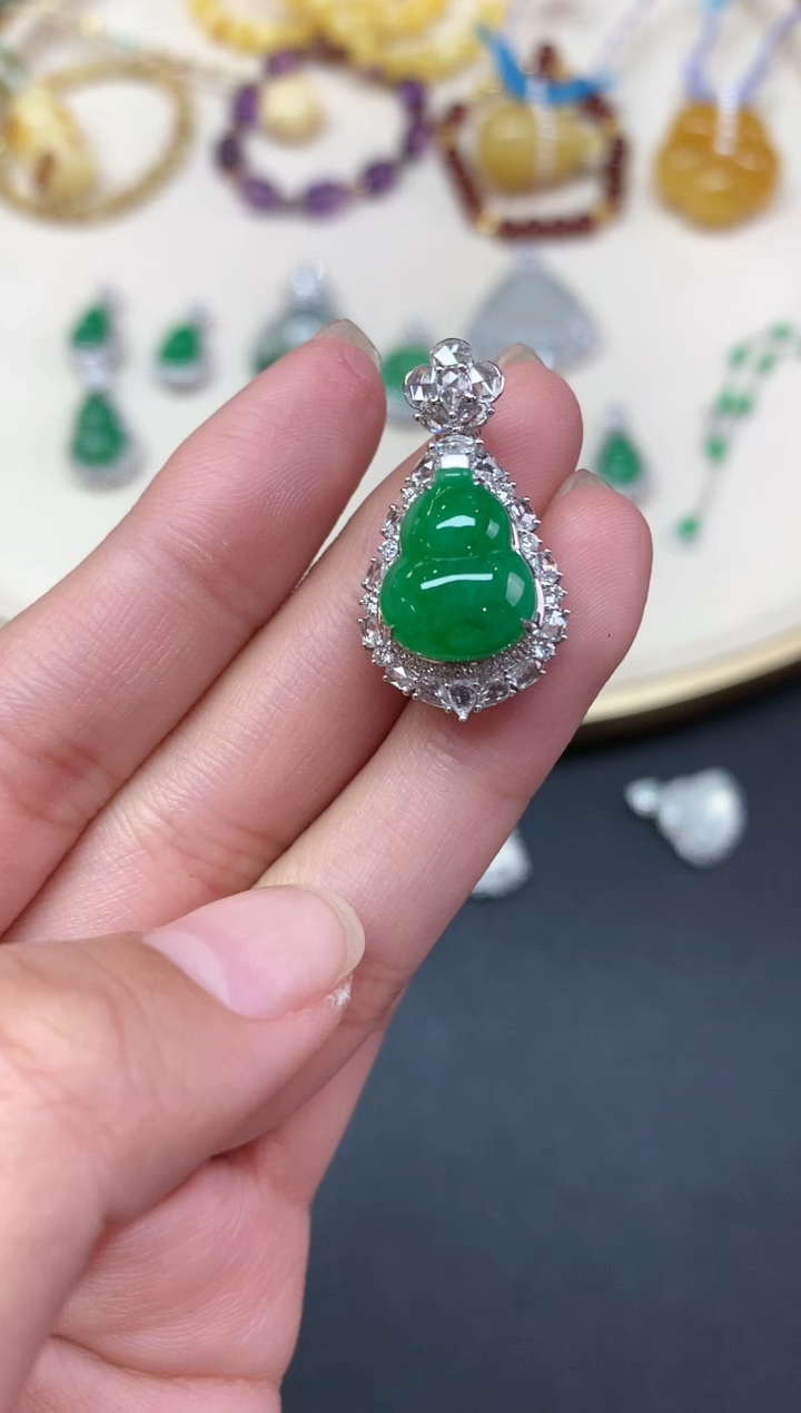 【闪购商品】翡翠吊坠(不含链)18K金镶嵌吊坠A513|35000