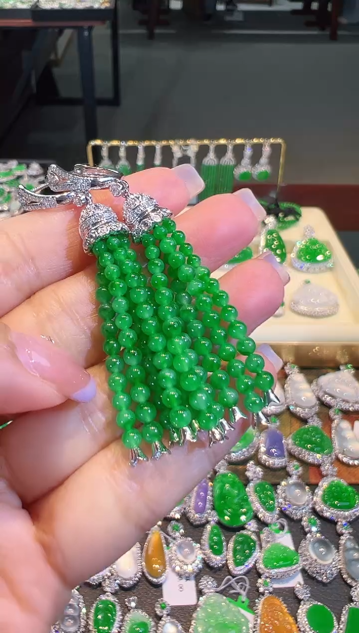 【闪购商品】翡翠耳饰18K金镶嵌翡翠