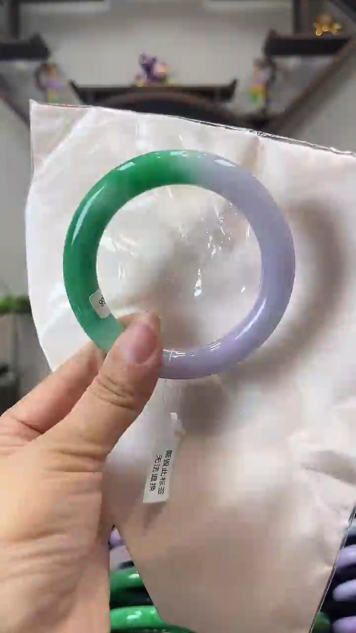 【闪购商品】砖雕闪94 圈口59.5 独货手镯