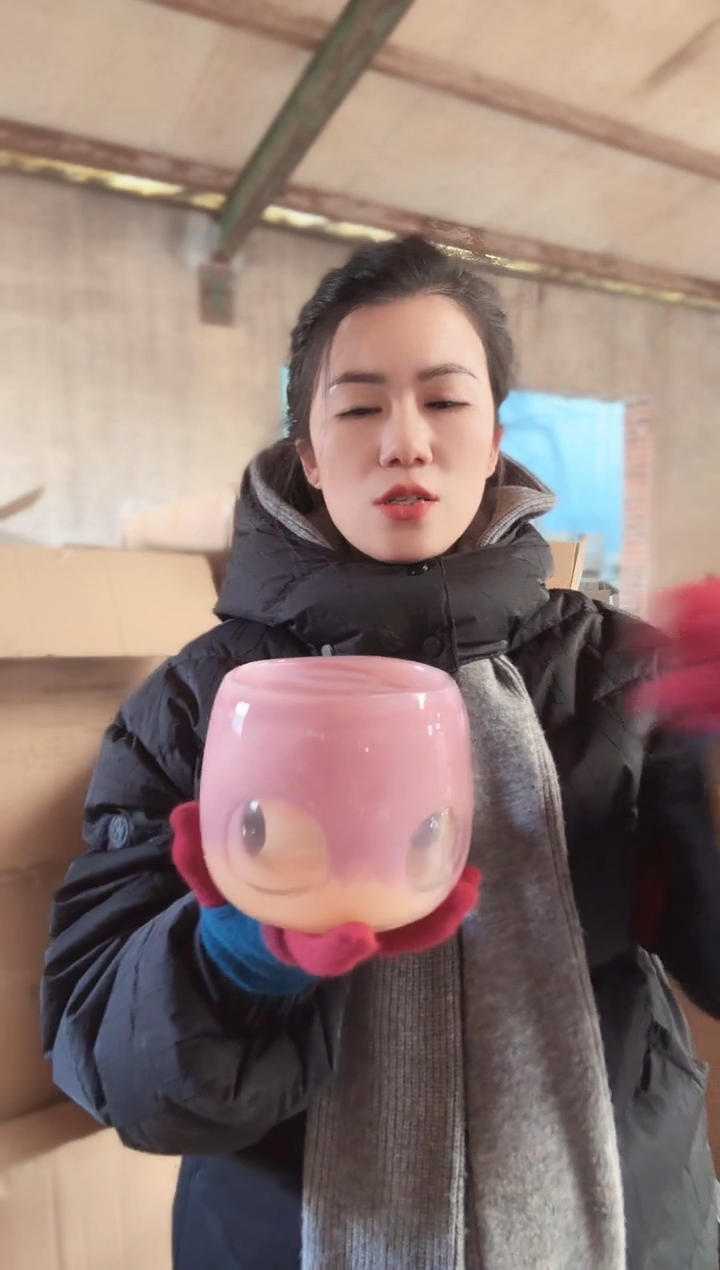 090直播玻璃花瓶