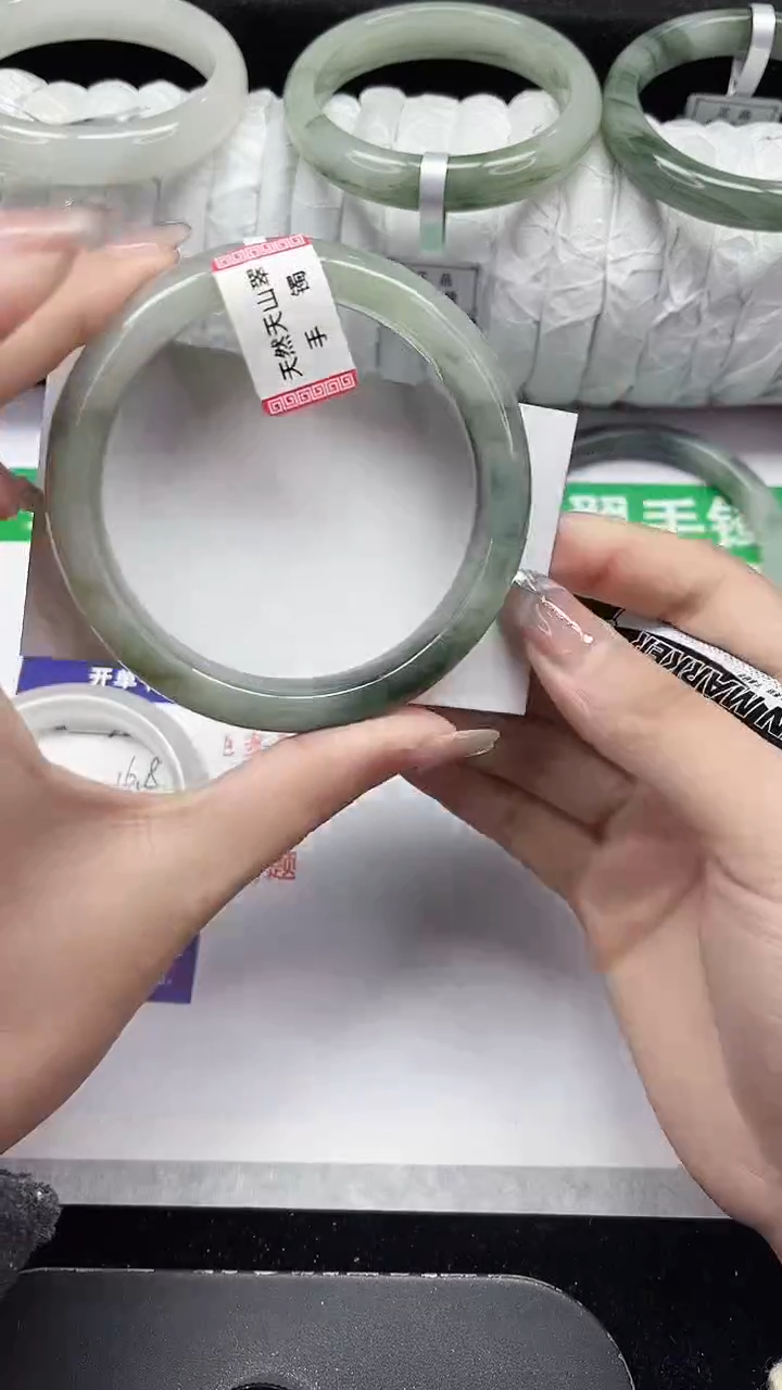 未镶嵌手镯石英质玉203-61/62