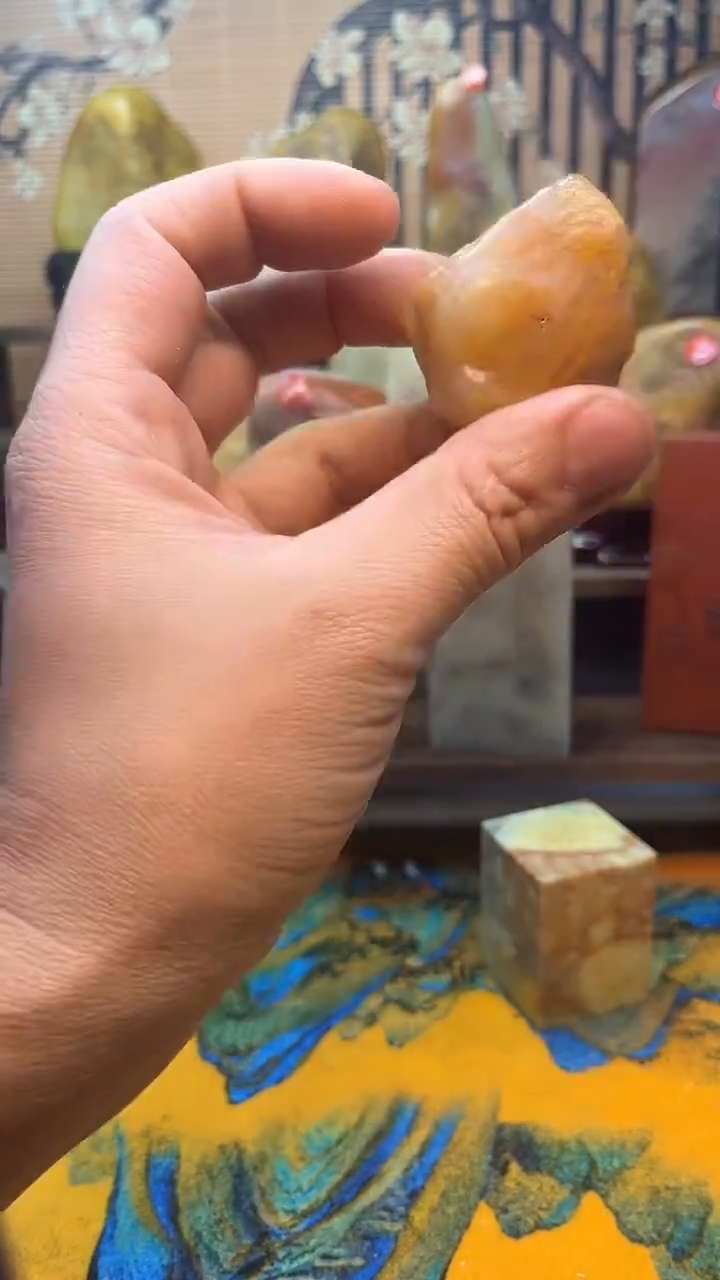 寿山石印石梅*寿山石田料溪蛋