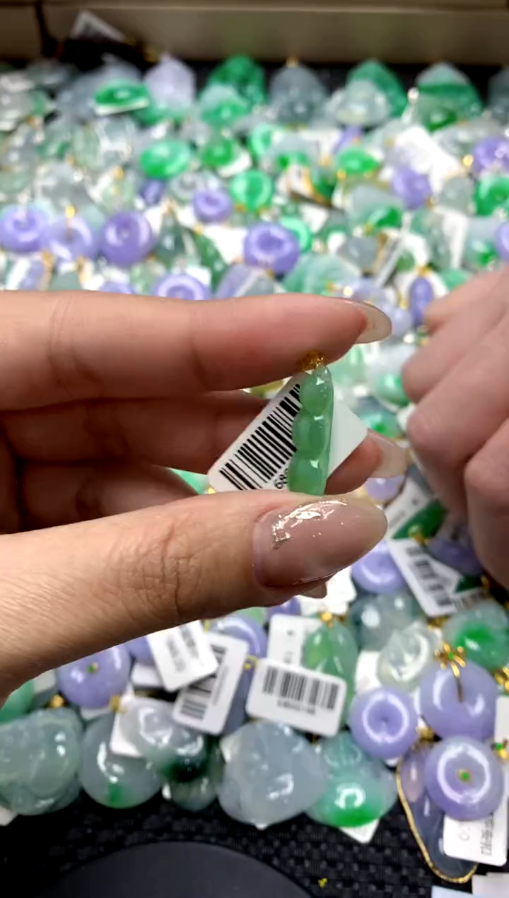 【闪购商品】翡翠颈饰18K金镶嵌111111111