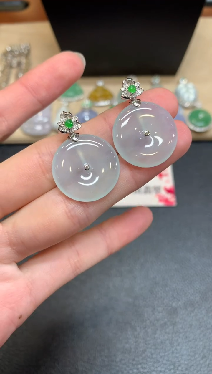 【闪购商品】翡翠颈饰18K金镶嵌平安扣【无服务费】【多样性发其一】