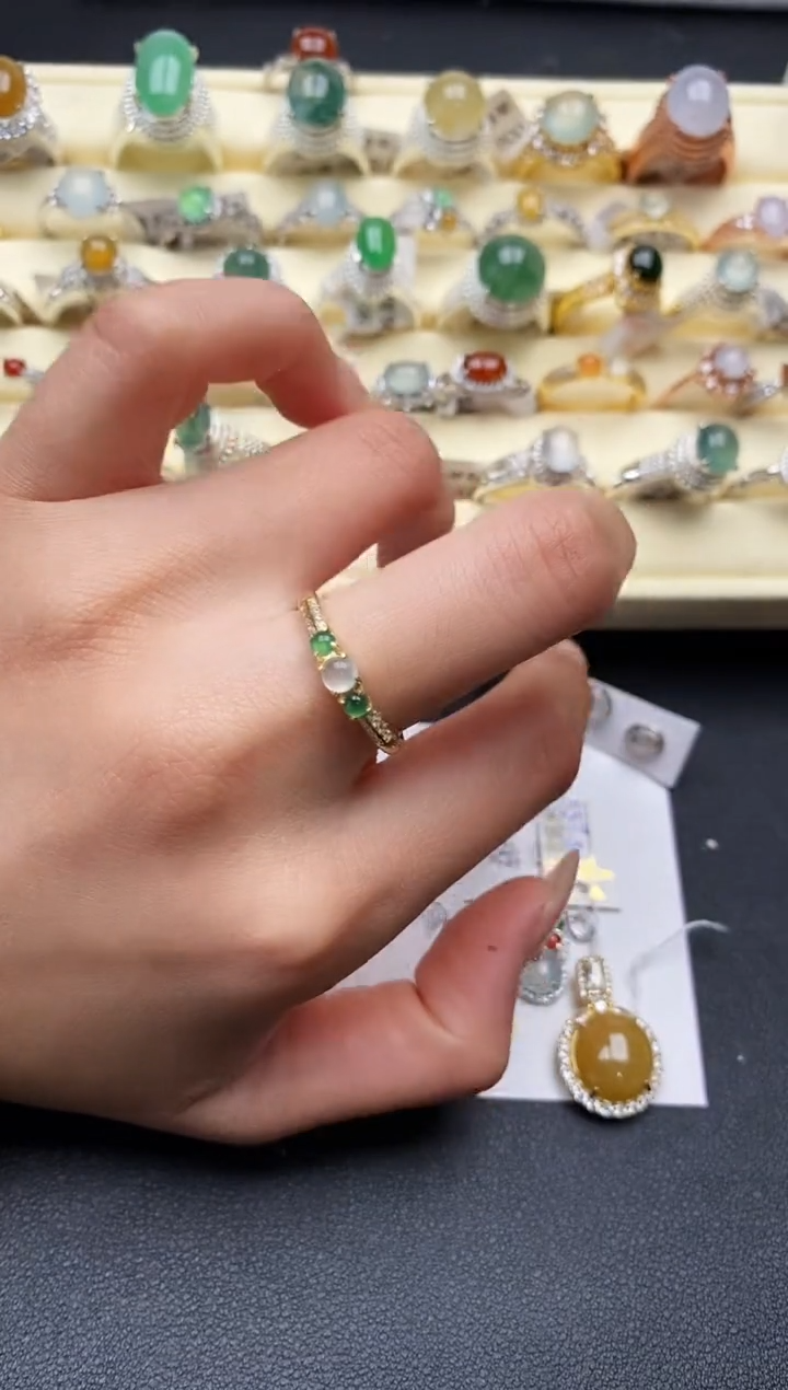 【闪购商品】翡翠戒指银S925镶嵌2222222+5