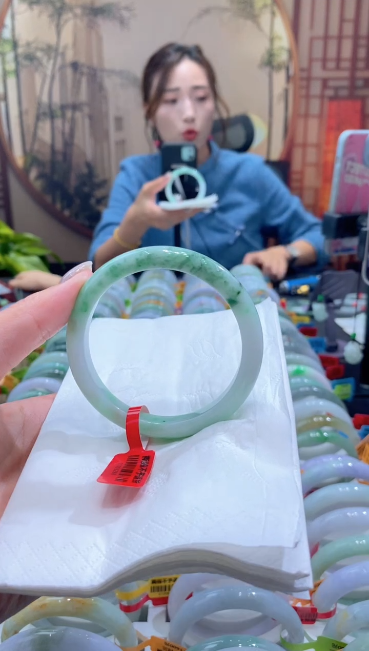 未镶嵌手镯翡翠000072409