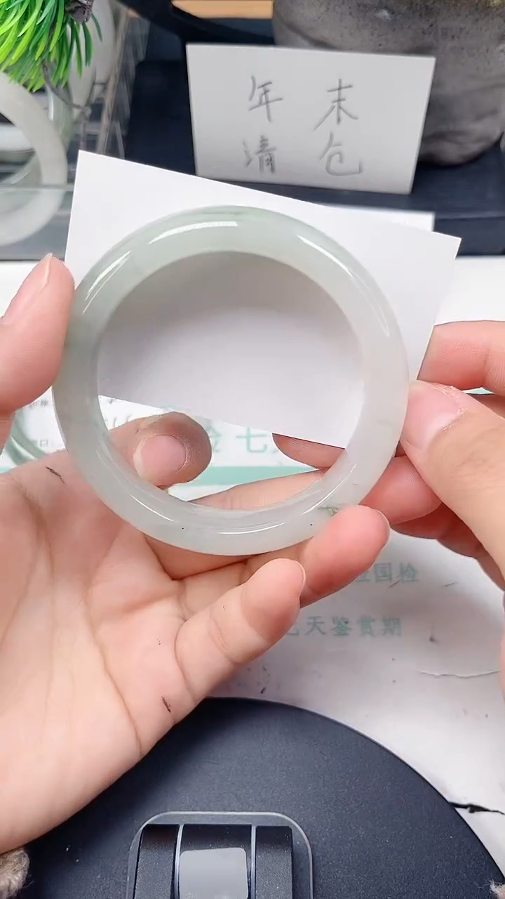 未镶嵌手镯石英质玉24-57/58