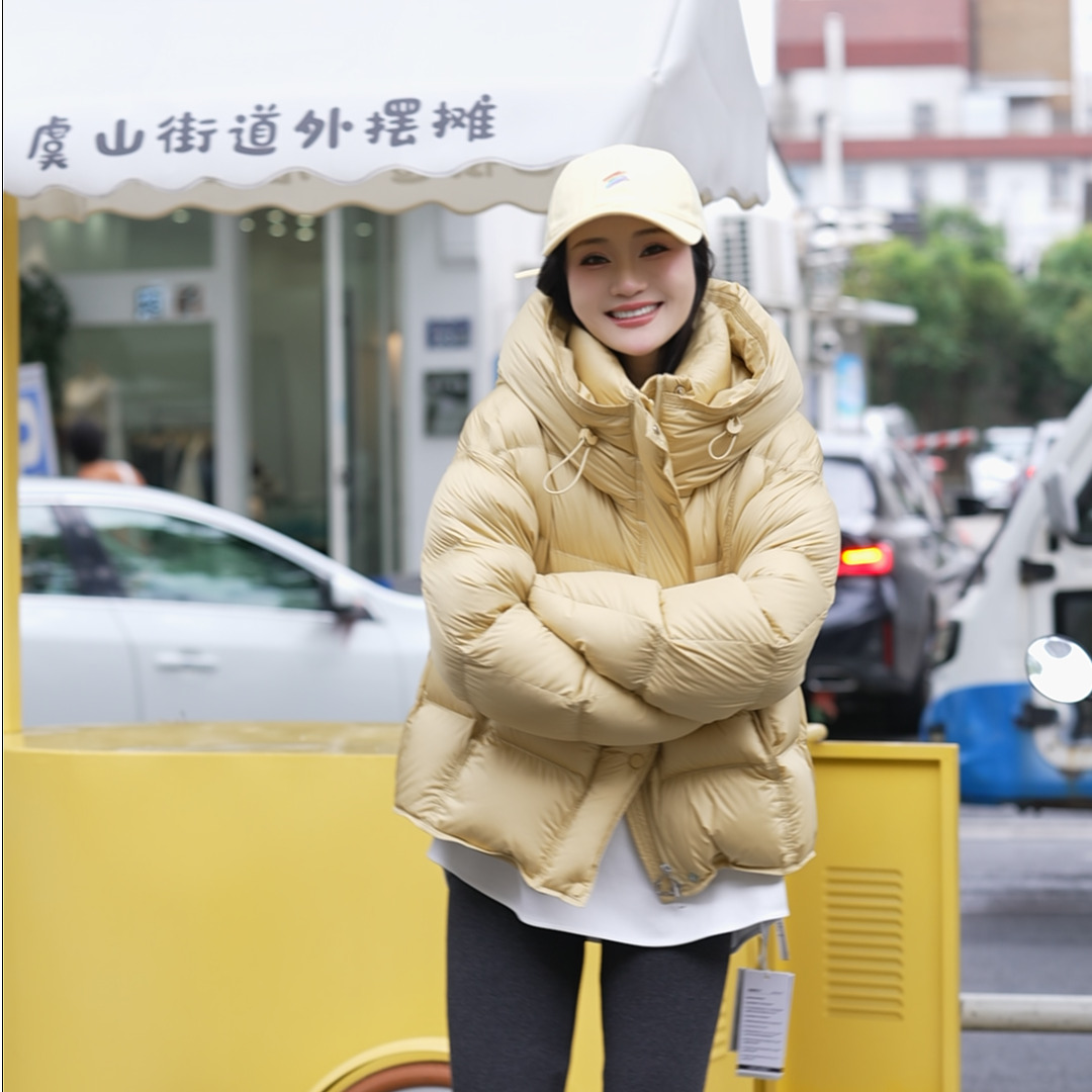 小魔王冬季女士短款时尚休闲百搭简约潮流保暖加厚羽绒服12760