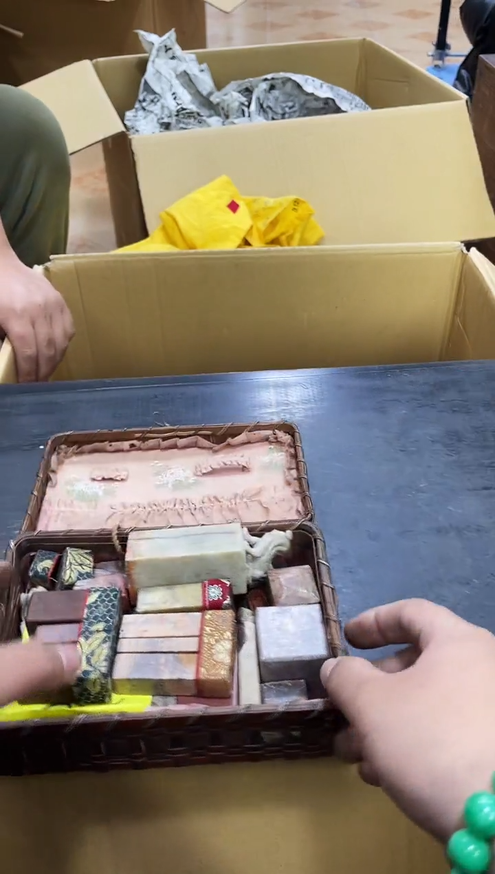 石材 如图所示 阁集工艺品