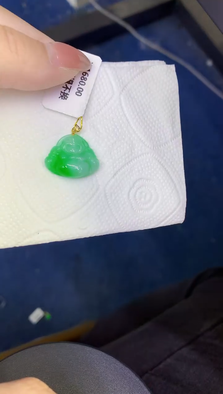 颈饰18K金镶嵌翡翠缅甸天然翡翠A货