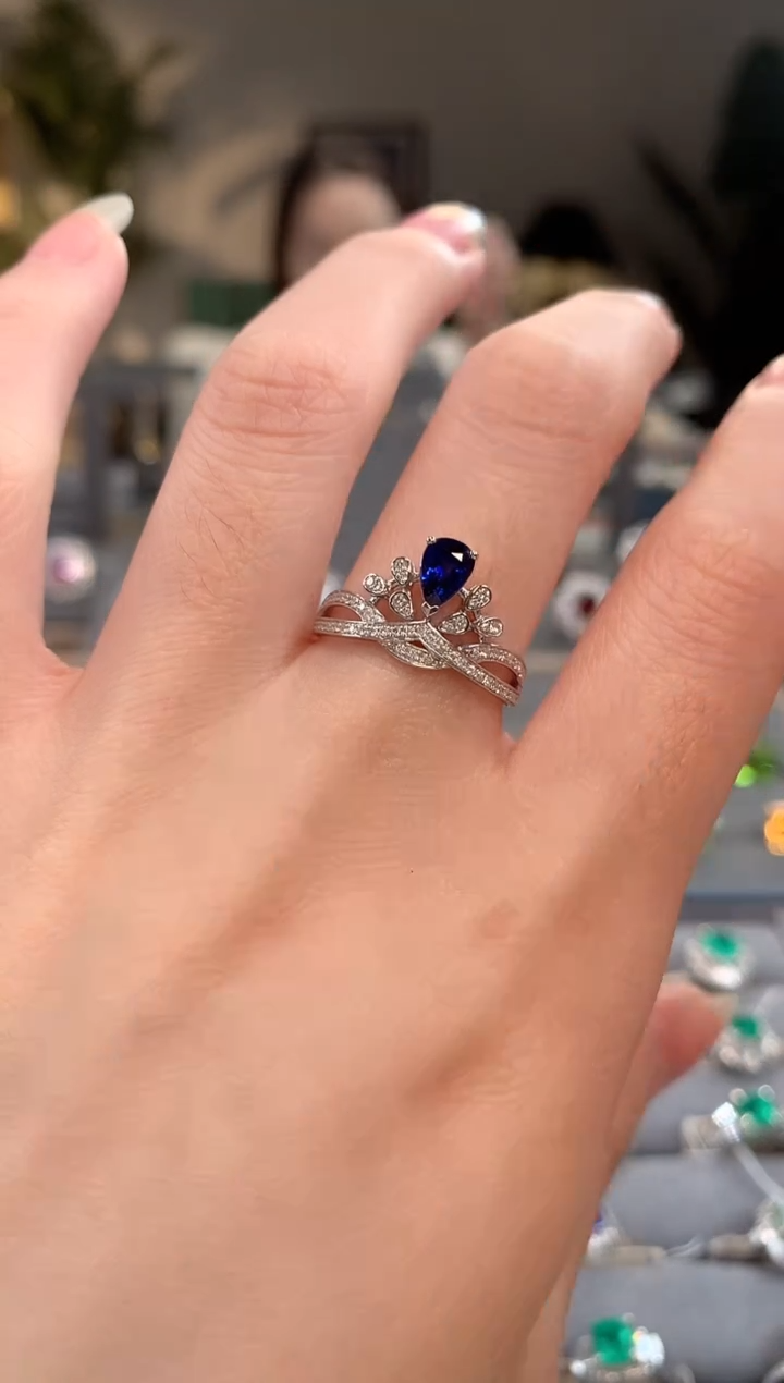 【闪购商品】蓝宝石戒指18K金镶嵌蓝宝石