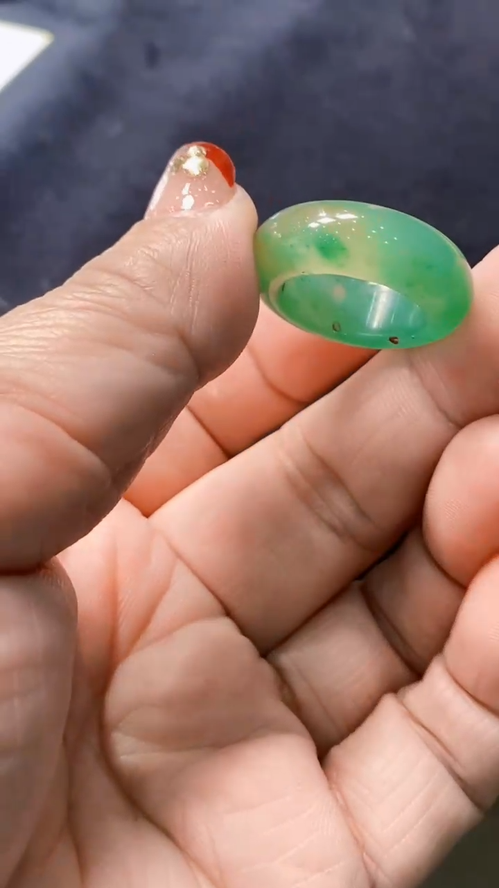 【闪购商品】石英质玉戒指未镶嵌天然A货非洲翠，石英玉