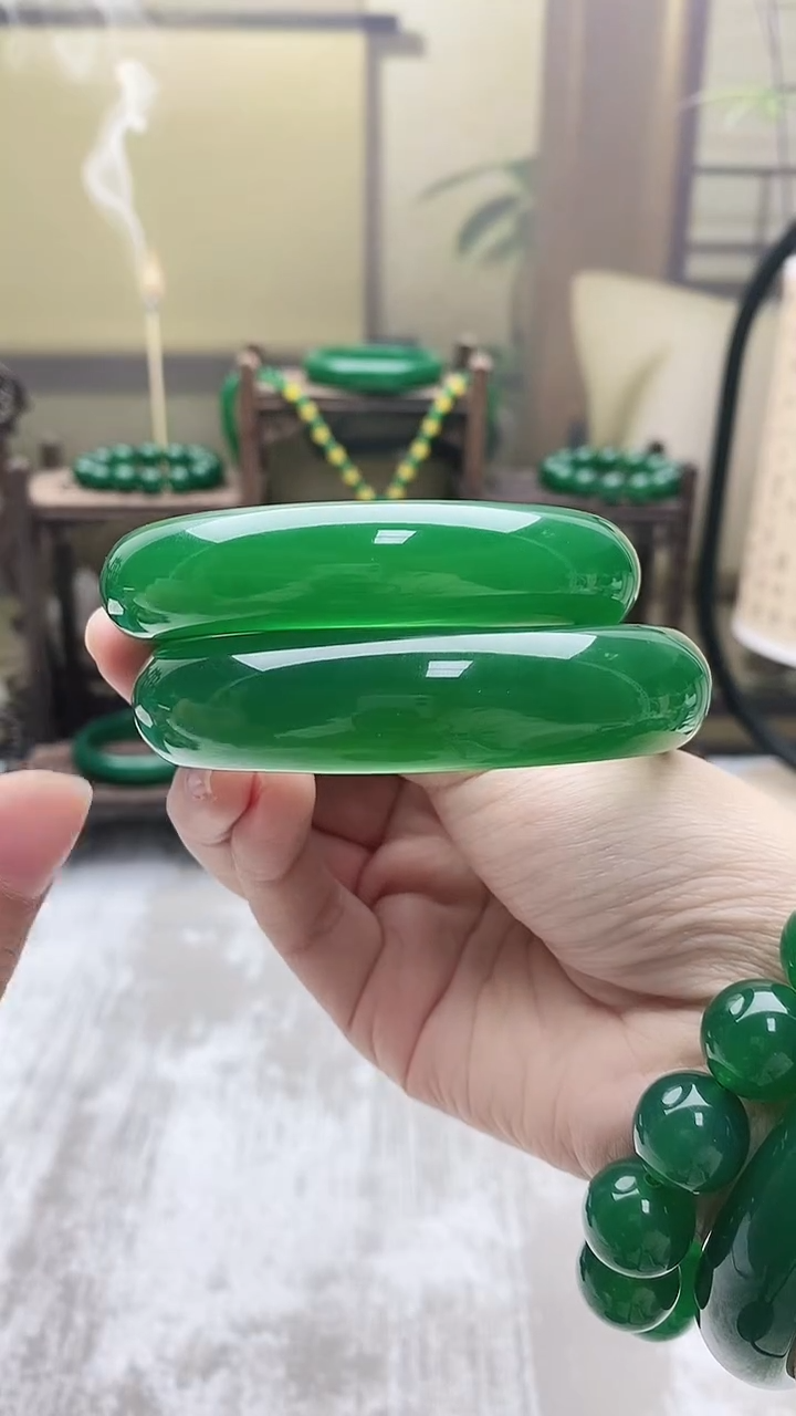 手镯玛瑙/玉髓未镶嵌用****61111