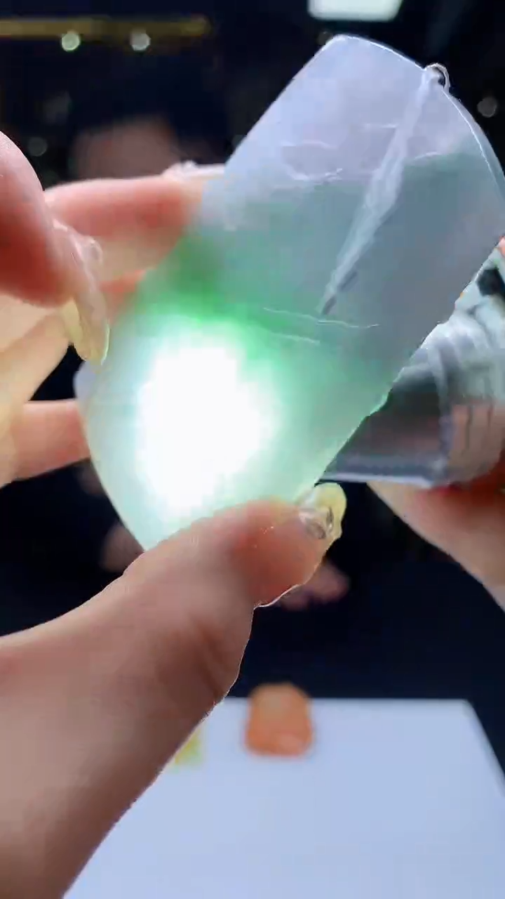 【闪购商品】定制翡翠未镶嵌8054jj-毛货挂件83