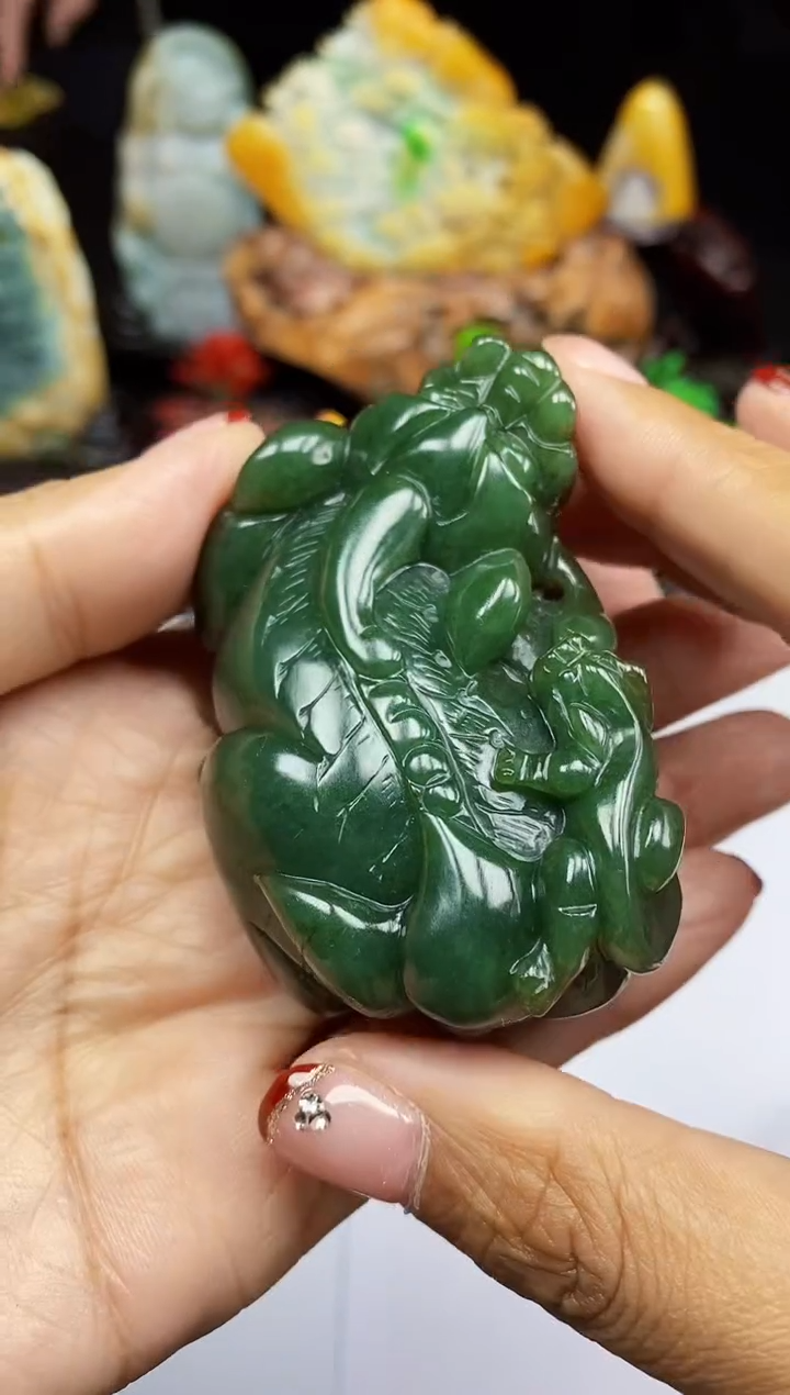 【闪购商品】翡翠颈饰未镶嵌翡翠A货