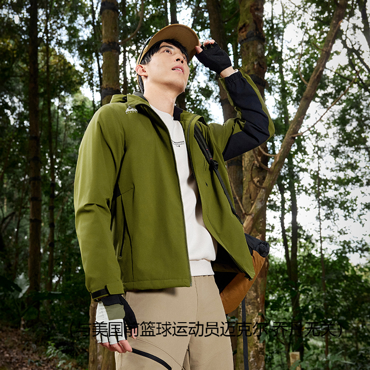 乔丹2025男款春季户外旅行连帽休闲舒适防风防水保暖冲锋衣风衣