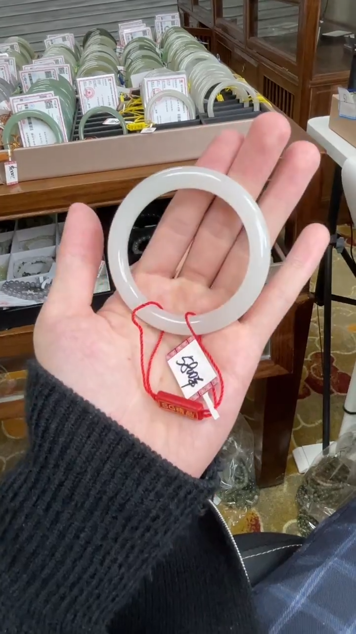未镶嵌手镯和田玉55