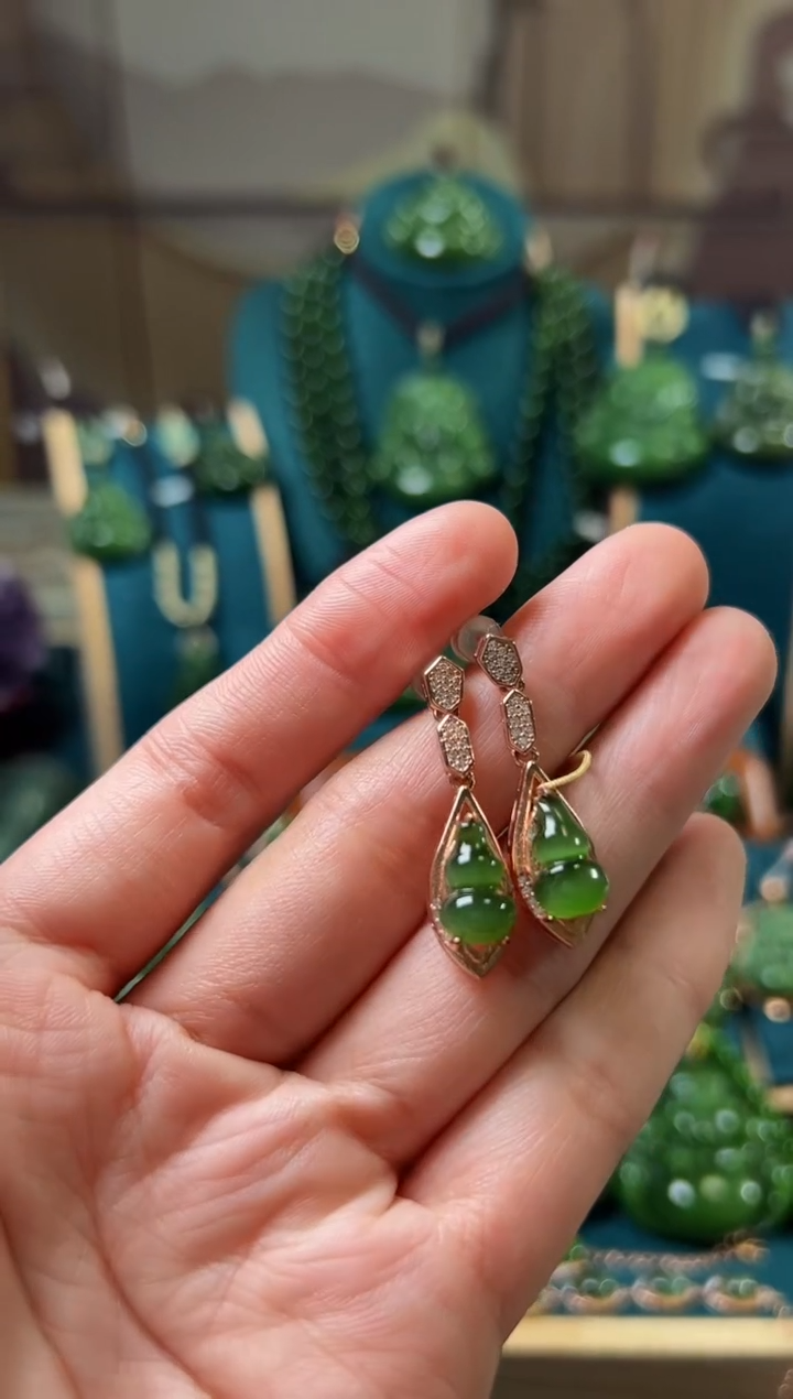 【闪购商品】和田玉（碧玉）耳钩银S925镶嵌碧玉