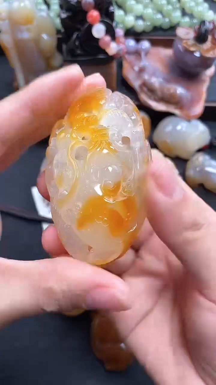 【闪购商品】玛瑙/玉髓手把件未镶嵌1