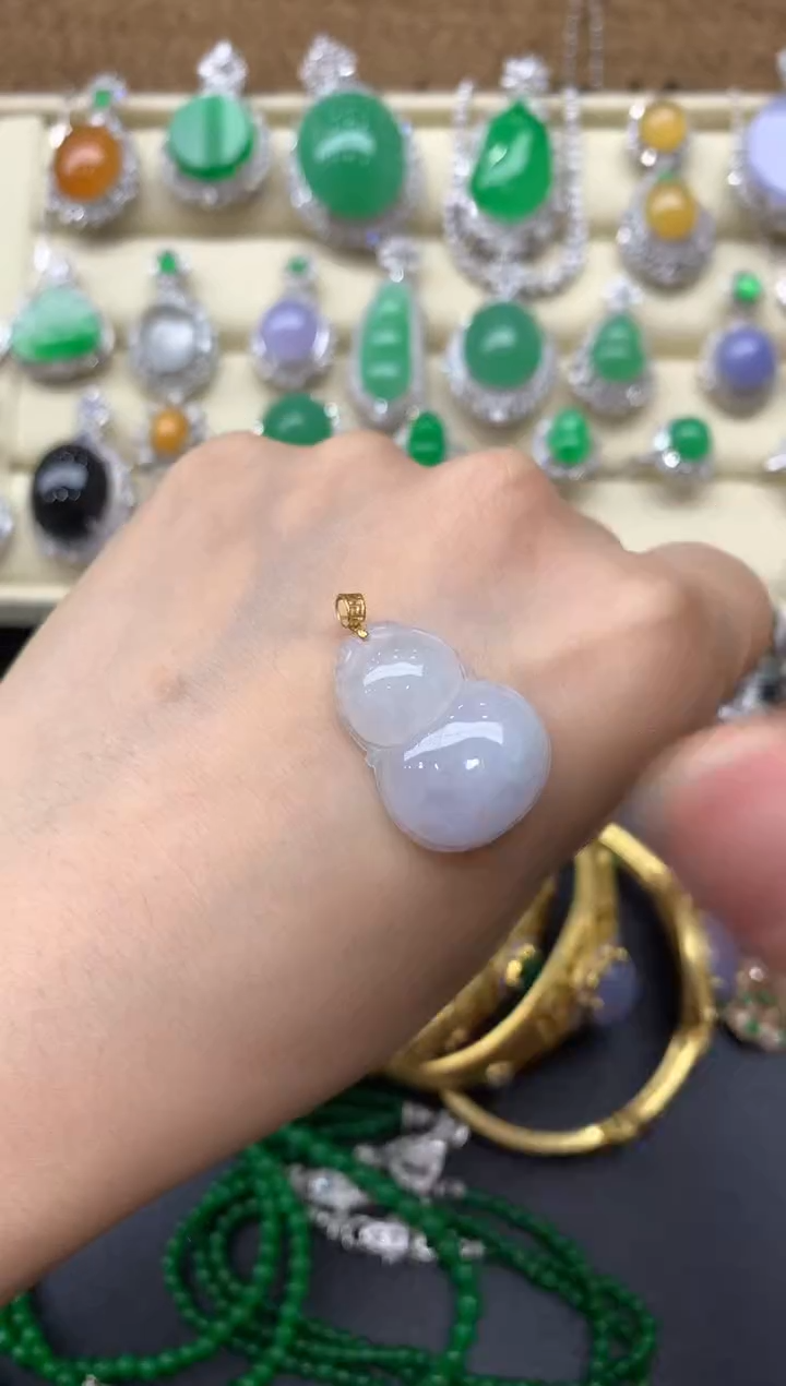 翡翠18K金镶嵌颈饰71-中国好珍宝