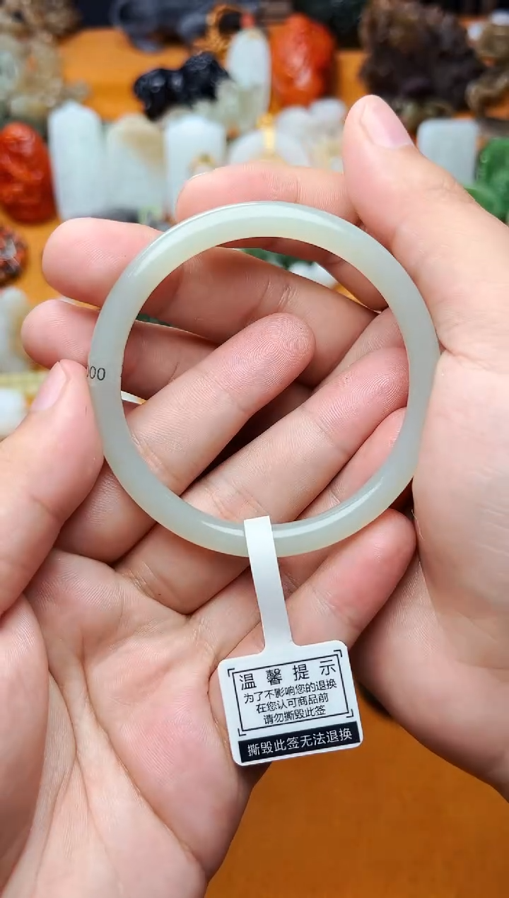 【闪购商品】和田玉手镯未镶嵌56.5圈口