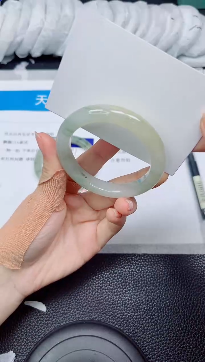 石英质玉手镯未镶嵌297-53