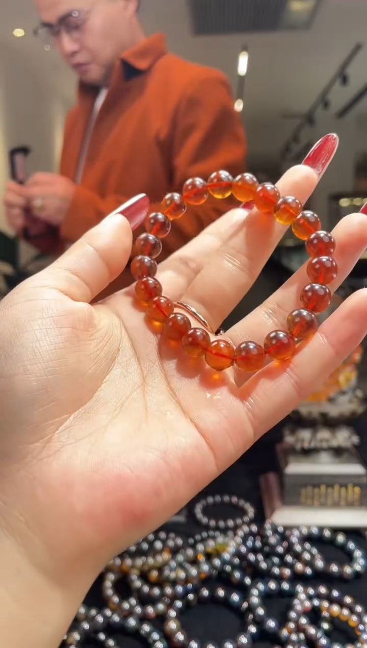 琥珀颈饰未镶嵌缅甸琥珀血珀手串