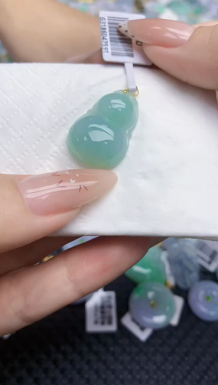 翡翠18K金镶嵌颈饰150   天然翡翠A货