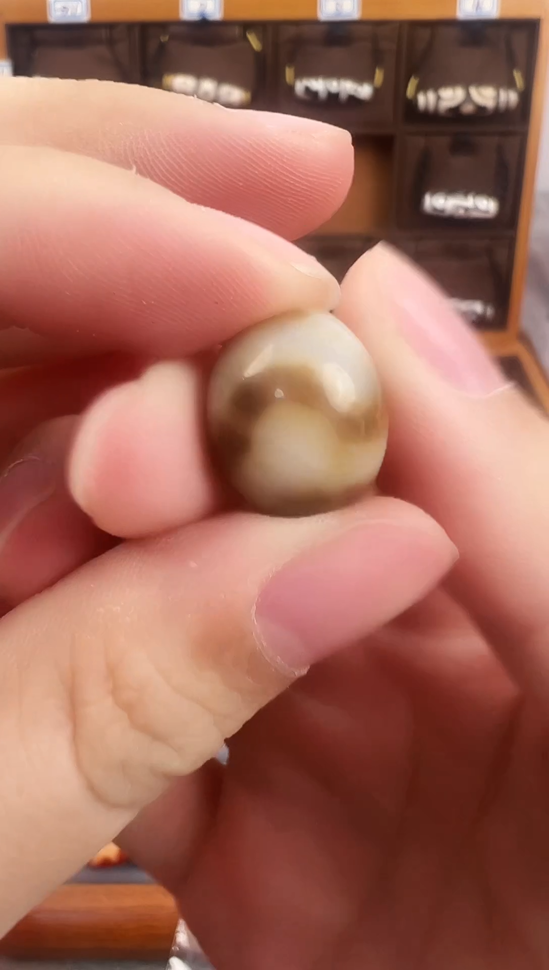 玛瑙/玉髓（覆膜）颈饰未镶嵌203微瑕