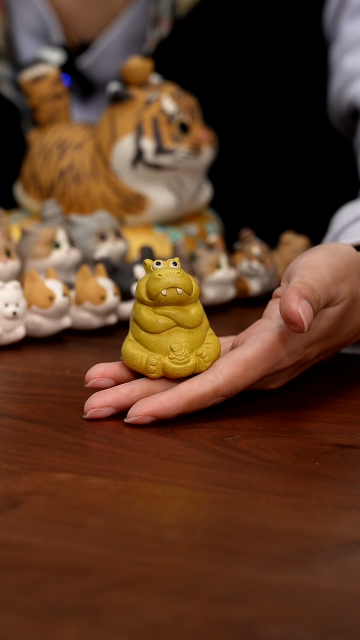 紫砂摆件呆呆河马
