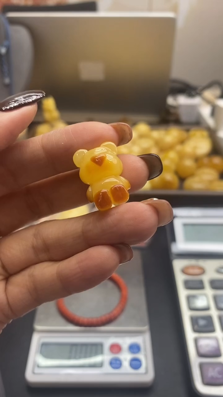 琥珀未镶嵌珠宝奇石562