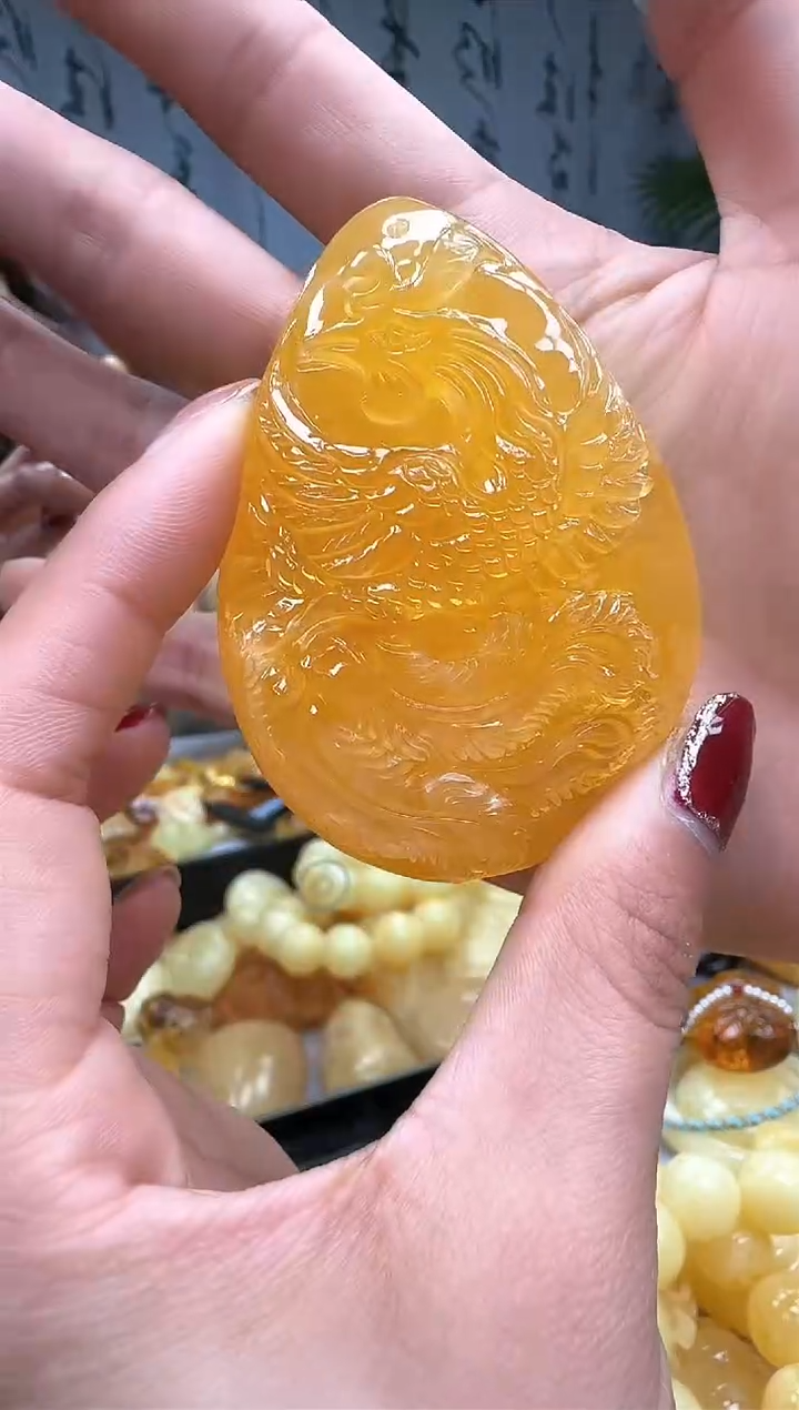 【闪购商品】琥珀裸石未镶嵌挂坠