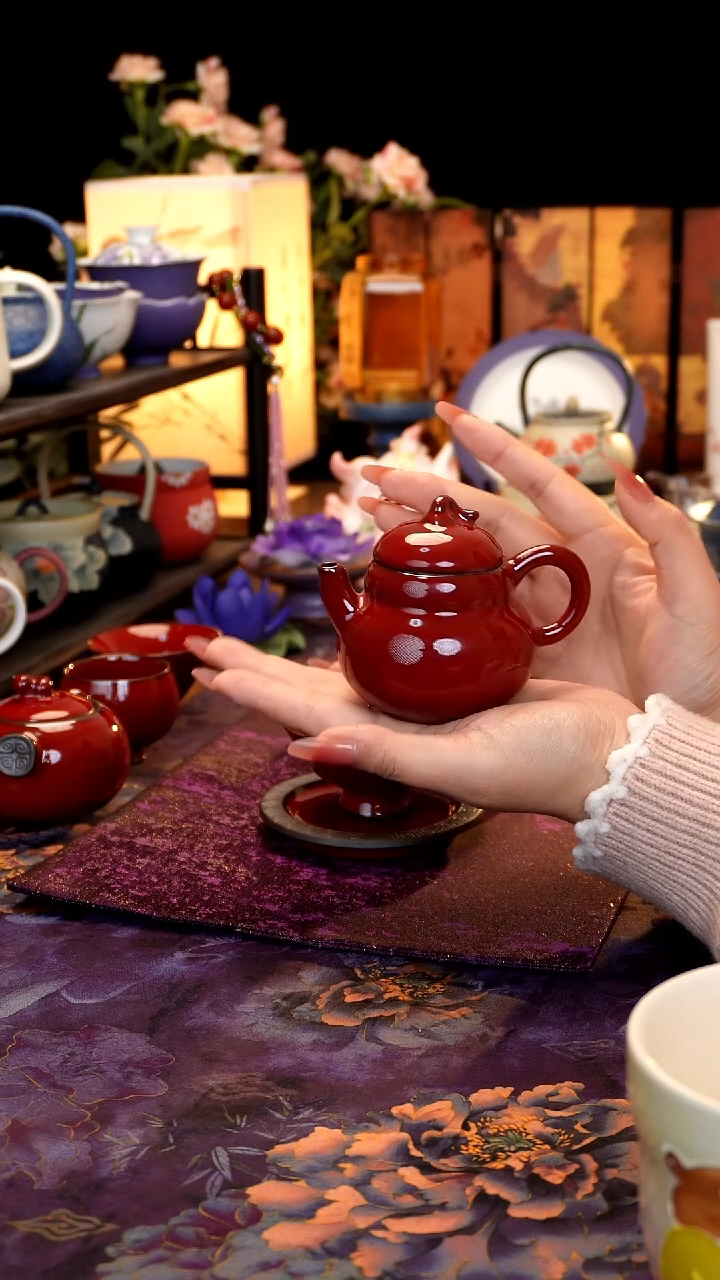 故宫红葫芦手把壶·····