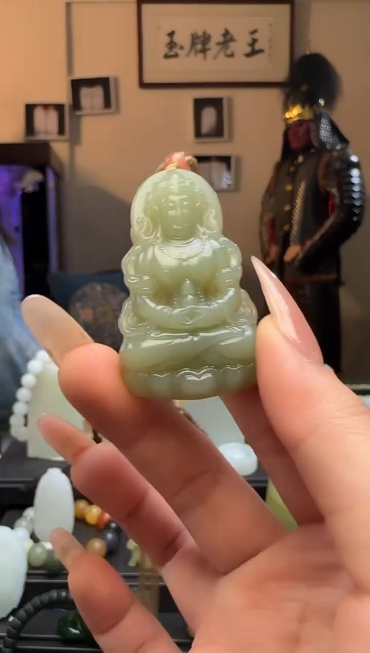 【闪购商品】和田玉观音未镶嵌吊坠