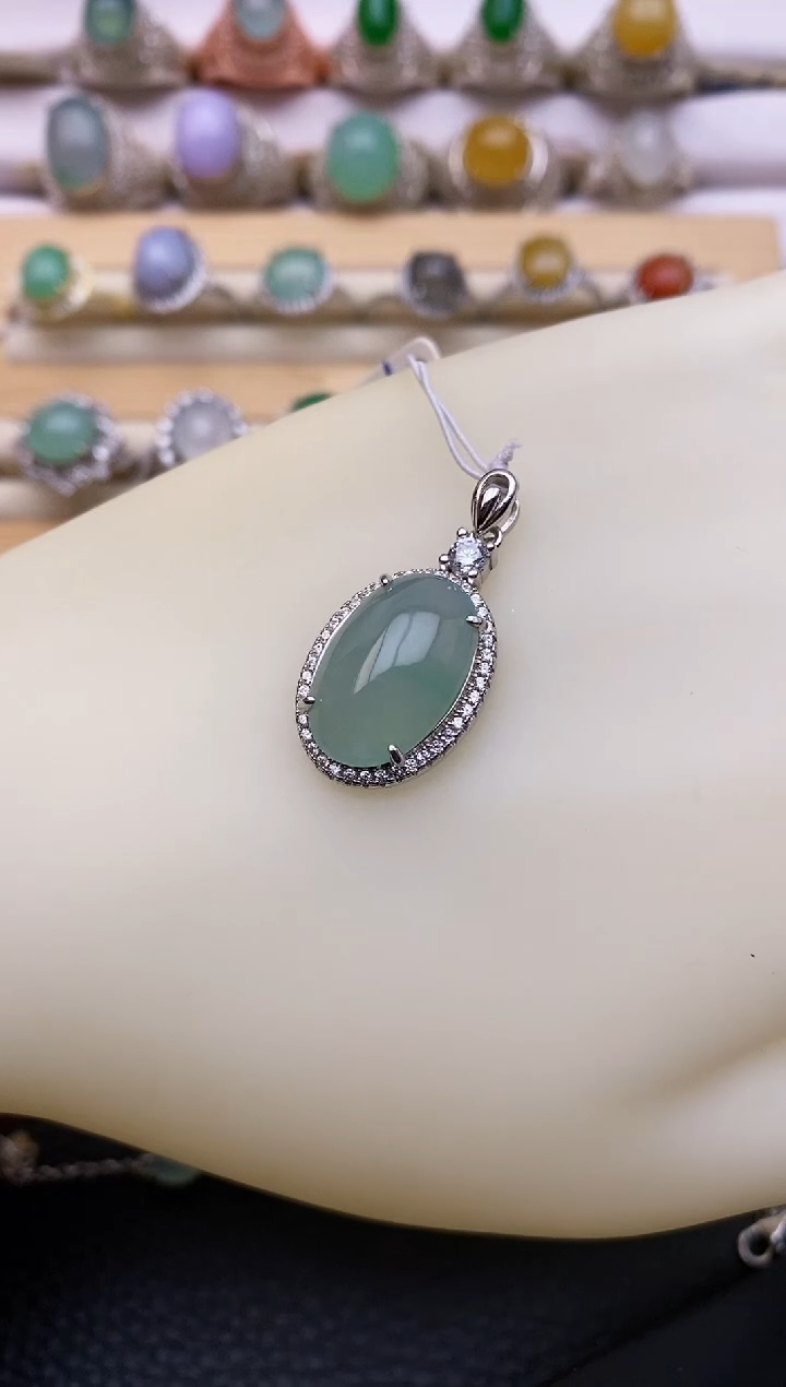 翡翠银S925镶嵌吊坠(赠链)2399