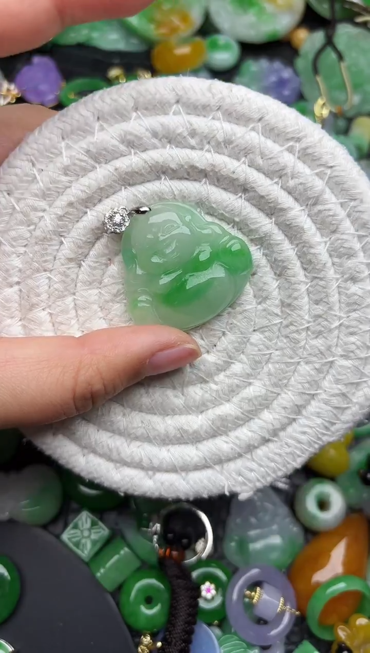 颈饰未镶嵌翡翠缅甸翡翠吊坠