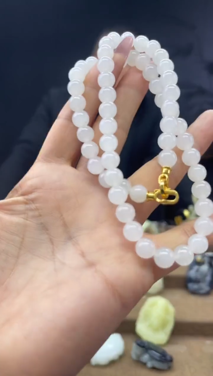 颈饰未镶嵌和田玉1