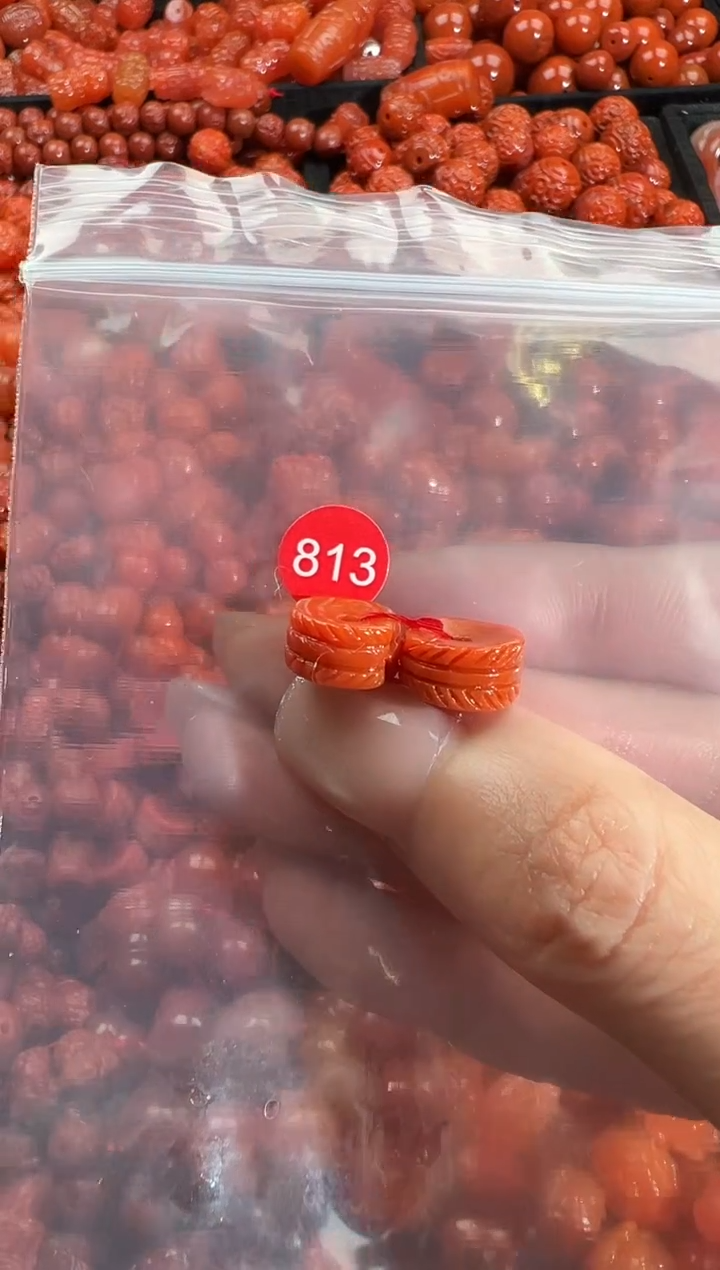 颈饰未镶嵌南红玛瑙1