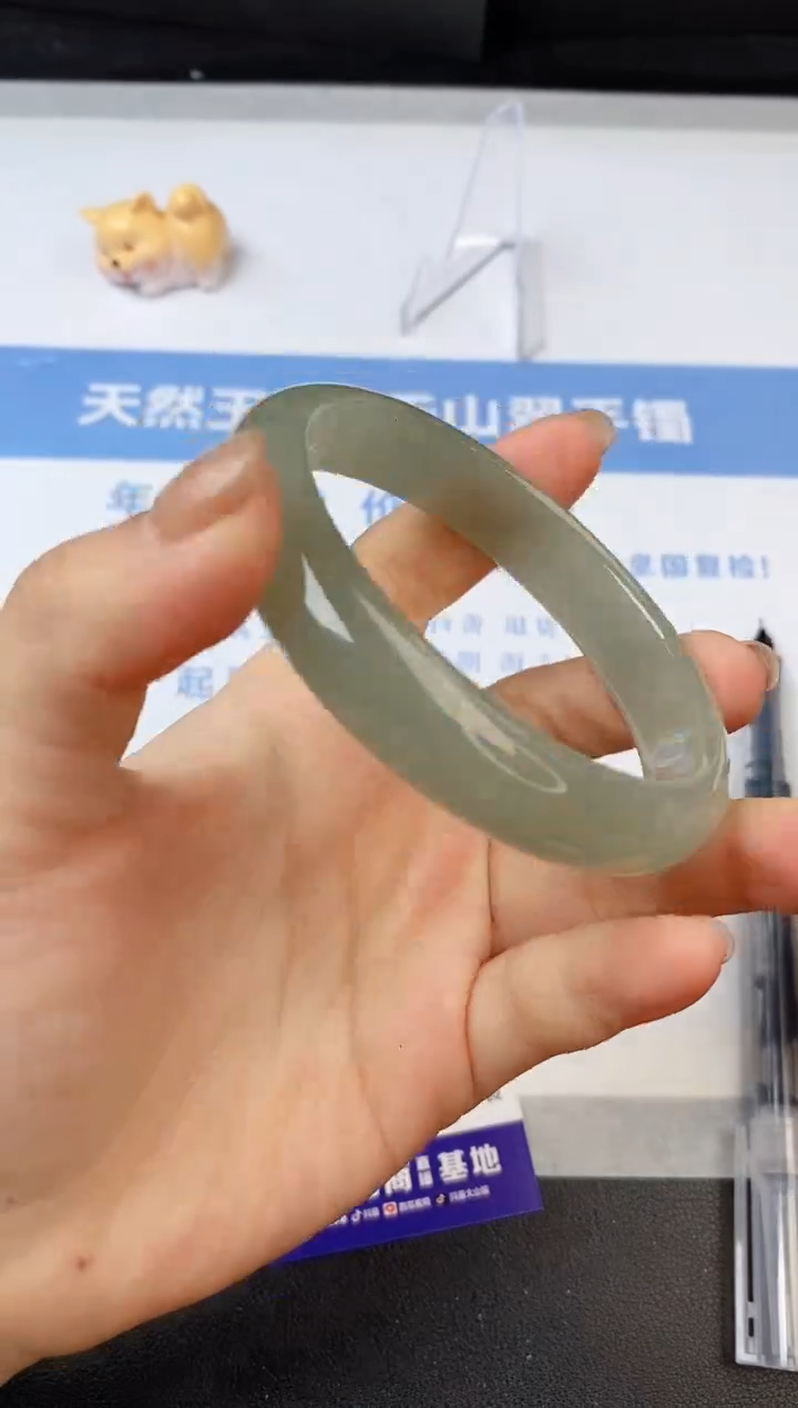 【闪购商品】石英质玉手镯未镶嵌s2-DC-59