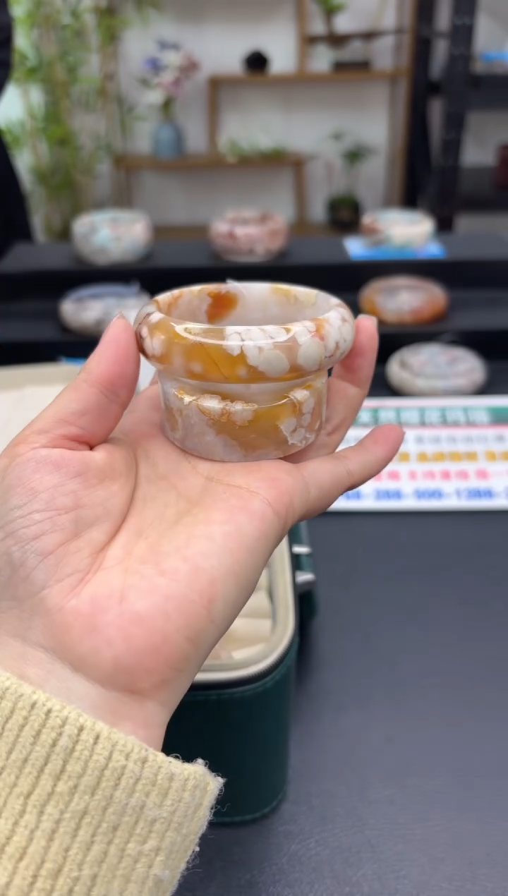 【闪购商品】石英质玉手镯未镶嵌C440(55圈赠送镯心)