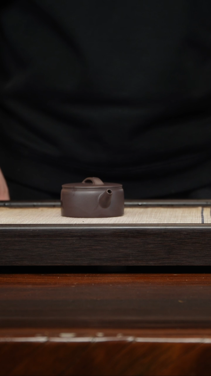 【闪购商品】紫砂茶壶四底汉瓦140cc