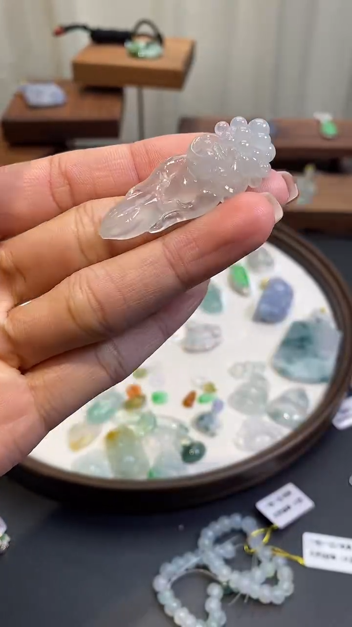 【闪购商品】翡翠颈饰未镶嵌挂件