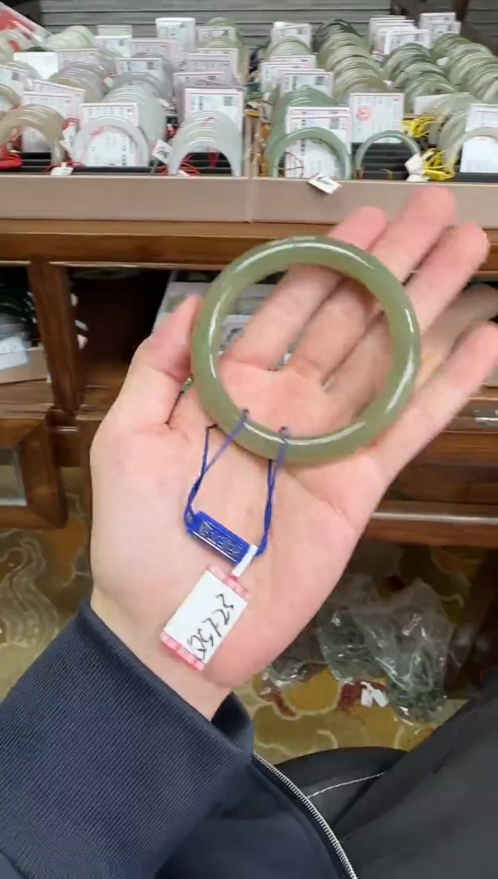 未镶嵌手镯和田玉57