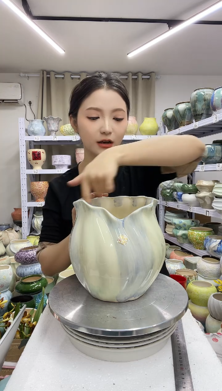 【12.31】花盆链接高：20  口：16.5