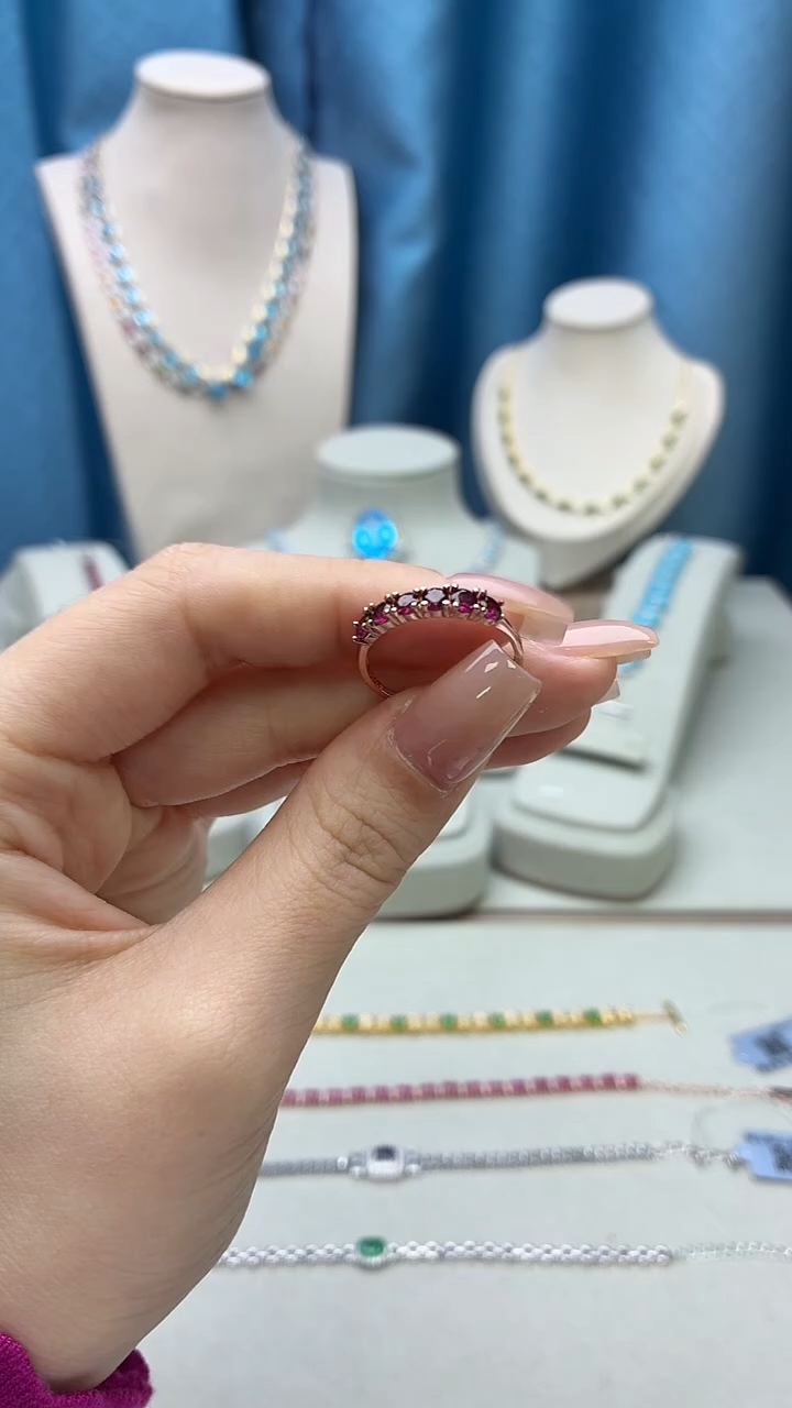 银S925镶嵌戒指石榴石105JH0102产品一个（多样性）