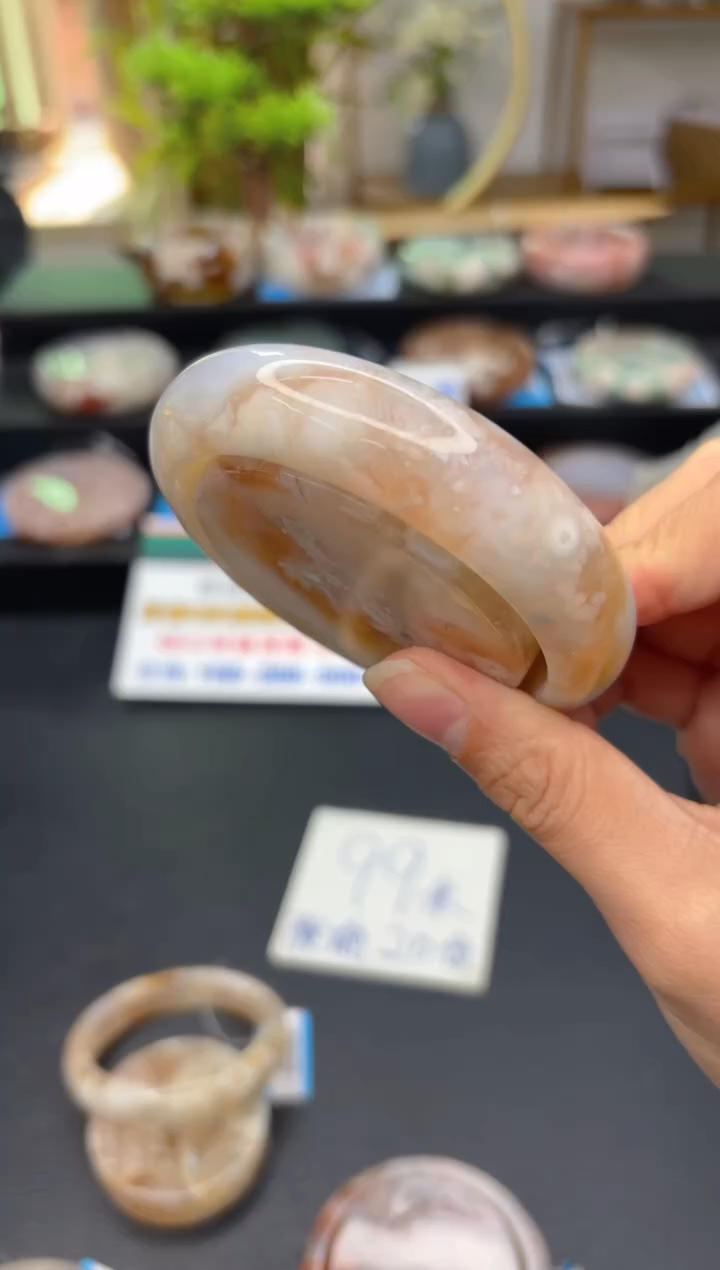 【闪购商品】石英质玉手镯未镶嵌C320(58圈赠送镯心)