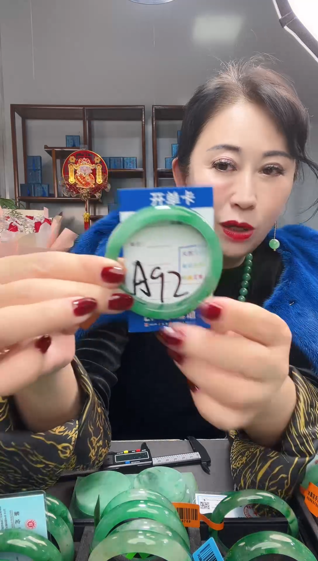 【闪购商品】石英质玉手镯未镶嵌非洲翠